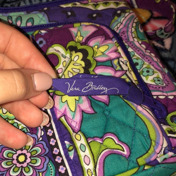 vera bradley cross body. - Picture 2 of 5